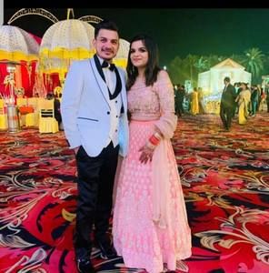 Meet your Posher, Heena